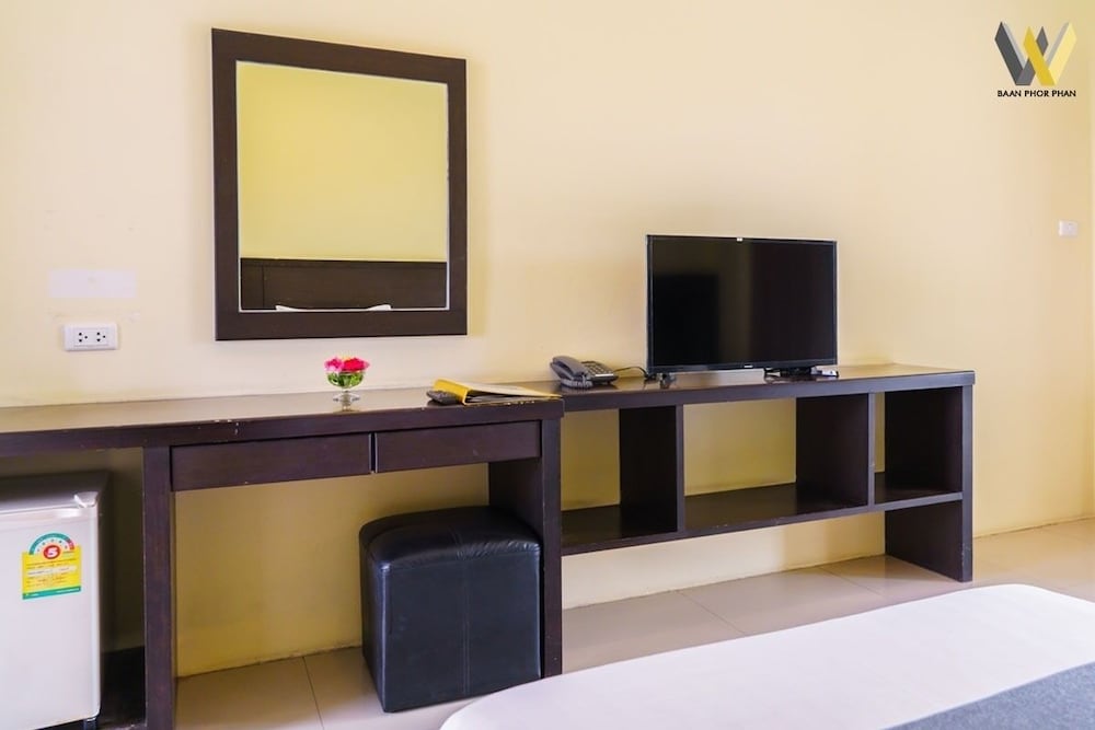 Baan Phor Phan Hotel 38/48