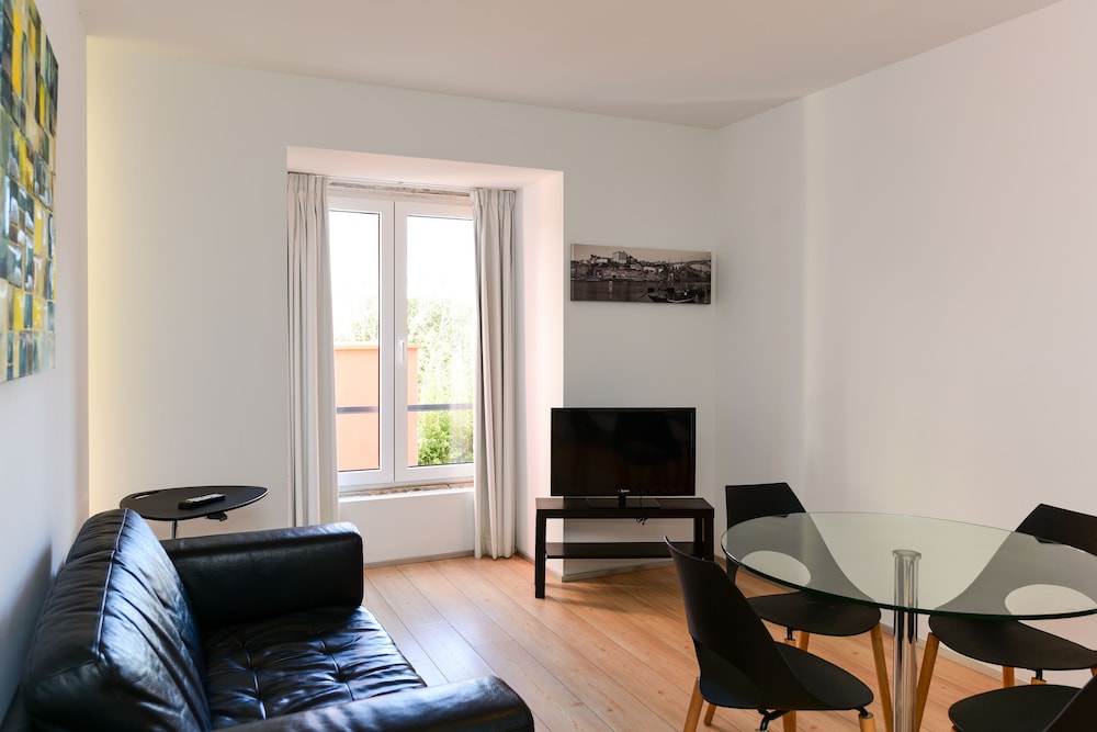Alfama Lisbon Lounge Suites 30/50