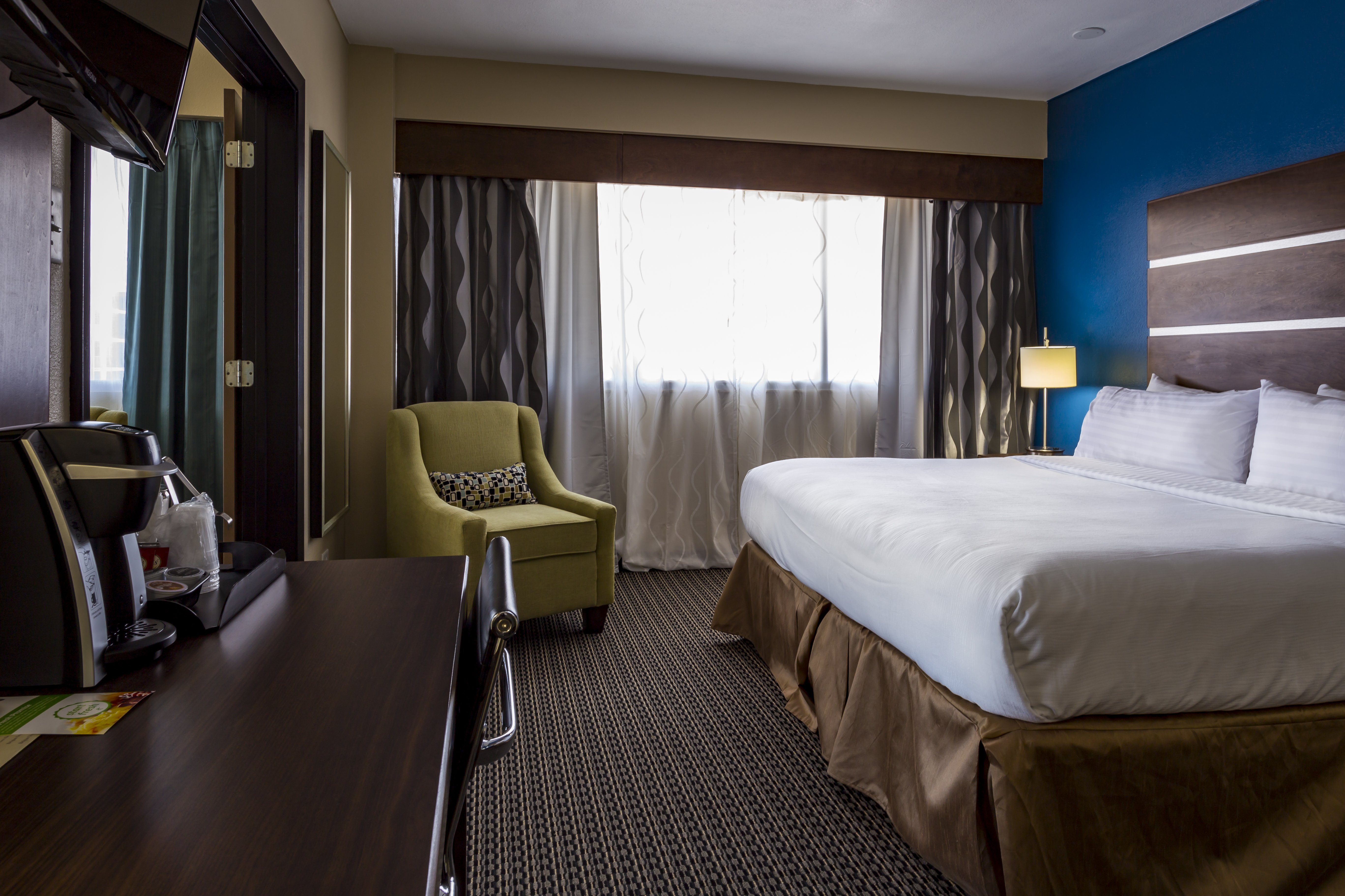Holiday Inn Houston Downtown 33/77