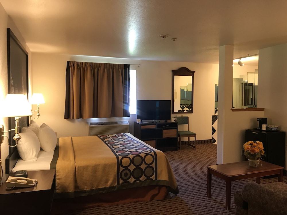 Super 8 by Wyndham Canonsburg/Pittsburgh Area 13/40