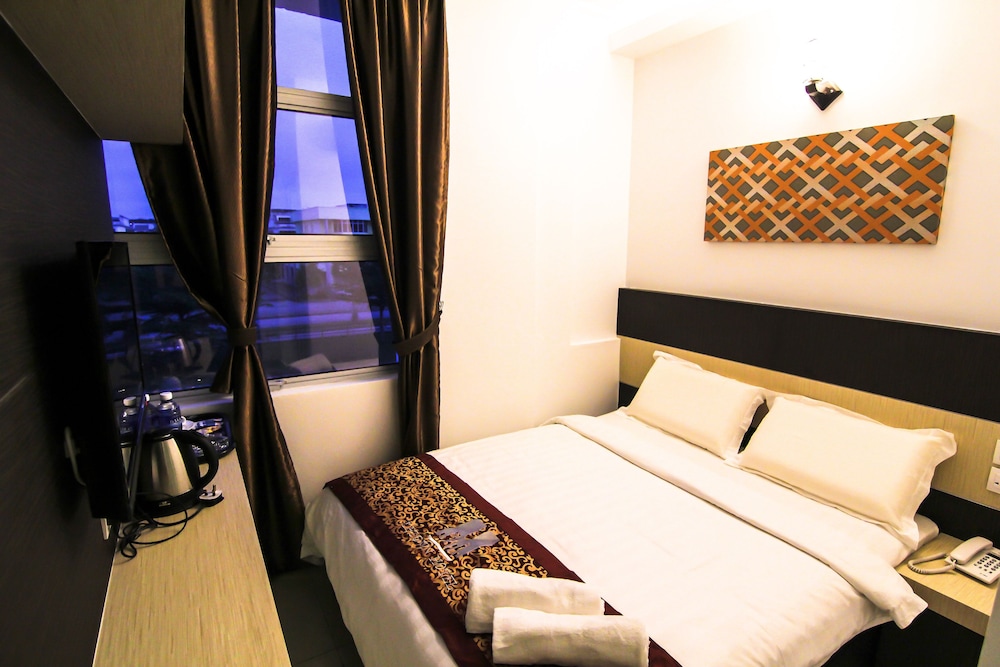 Uptown Hotel Seremban 12/50