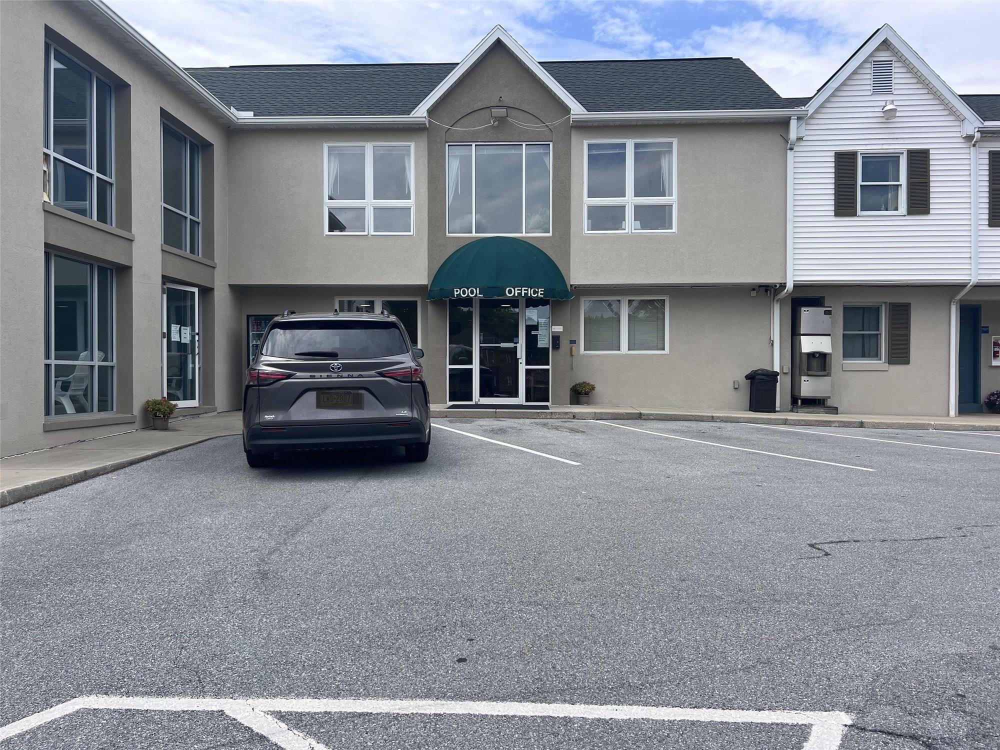Rodeway Inn and Suites Hershey Chocolate Avenue 15/17