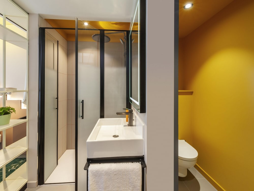 Ibis Styles Zurich City Center 67/68