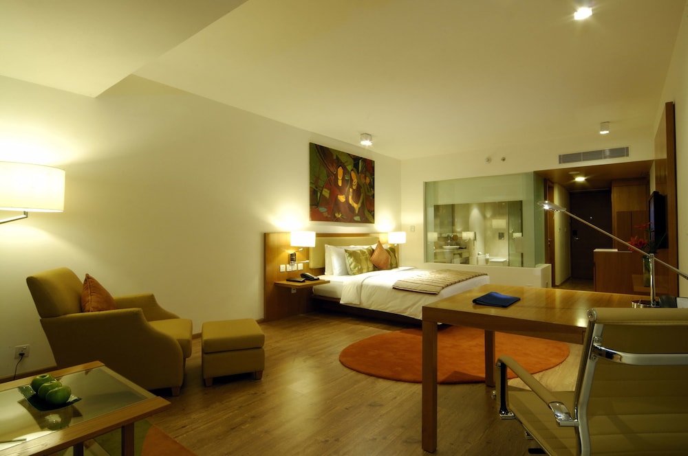 Radisson Blu Plaza Hotel Hyderabad Banjara Hills 55/73