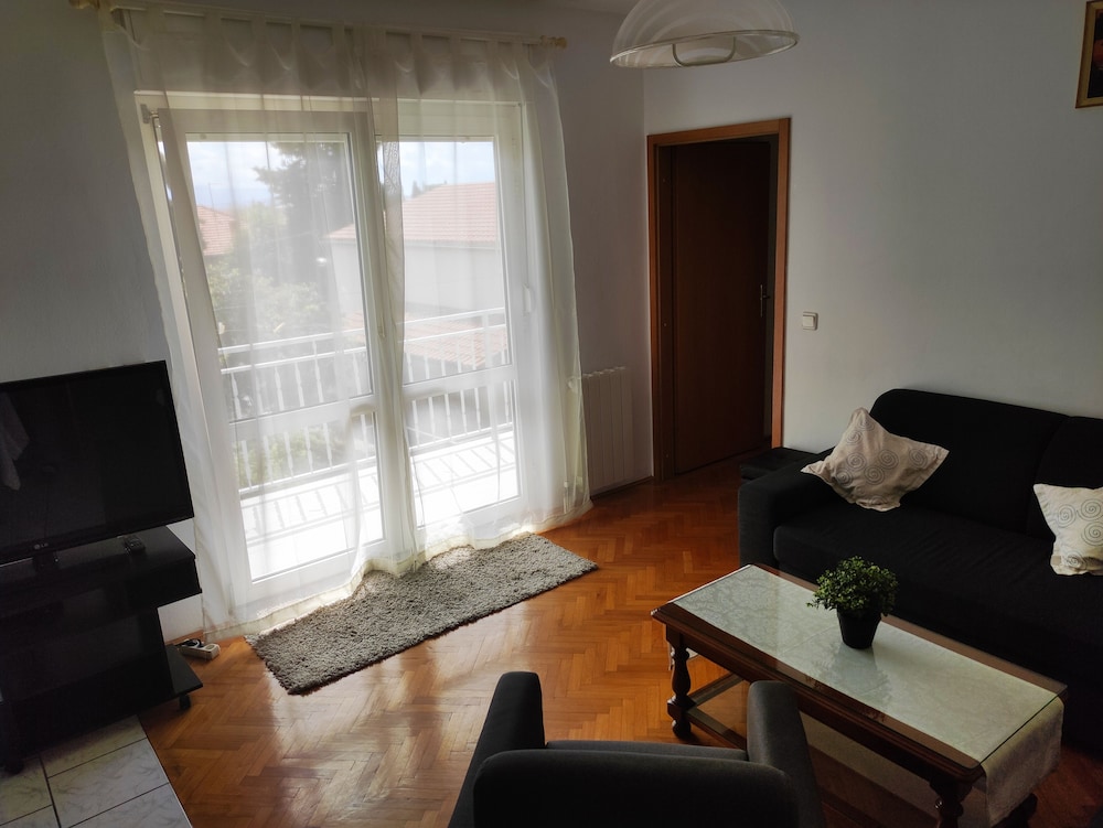 Guesthouse Varnica 30/50