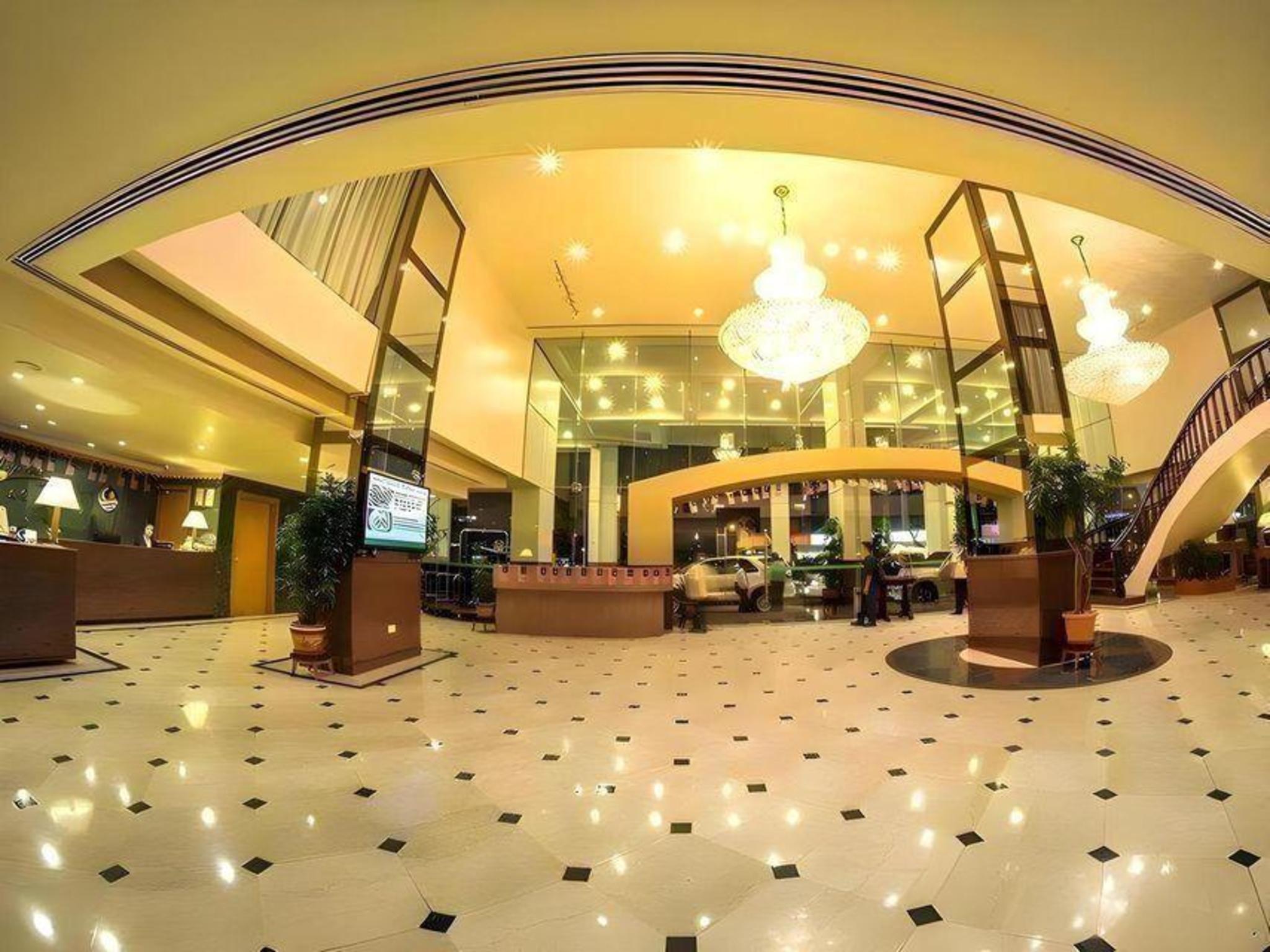 Mega Hotel Miri 3/24