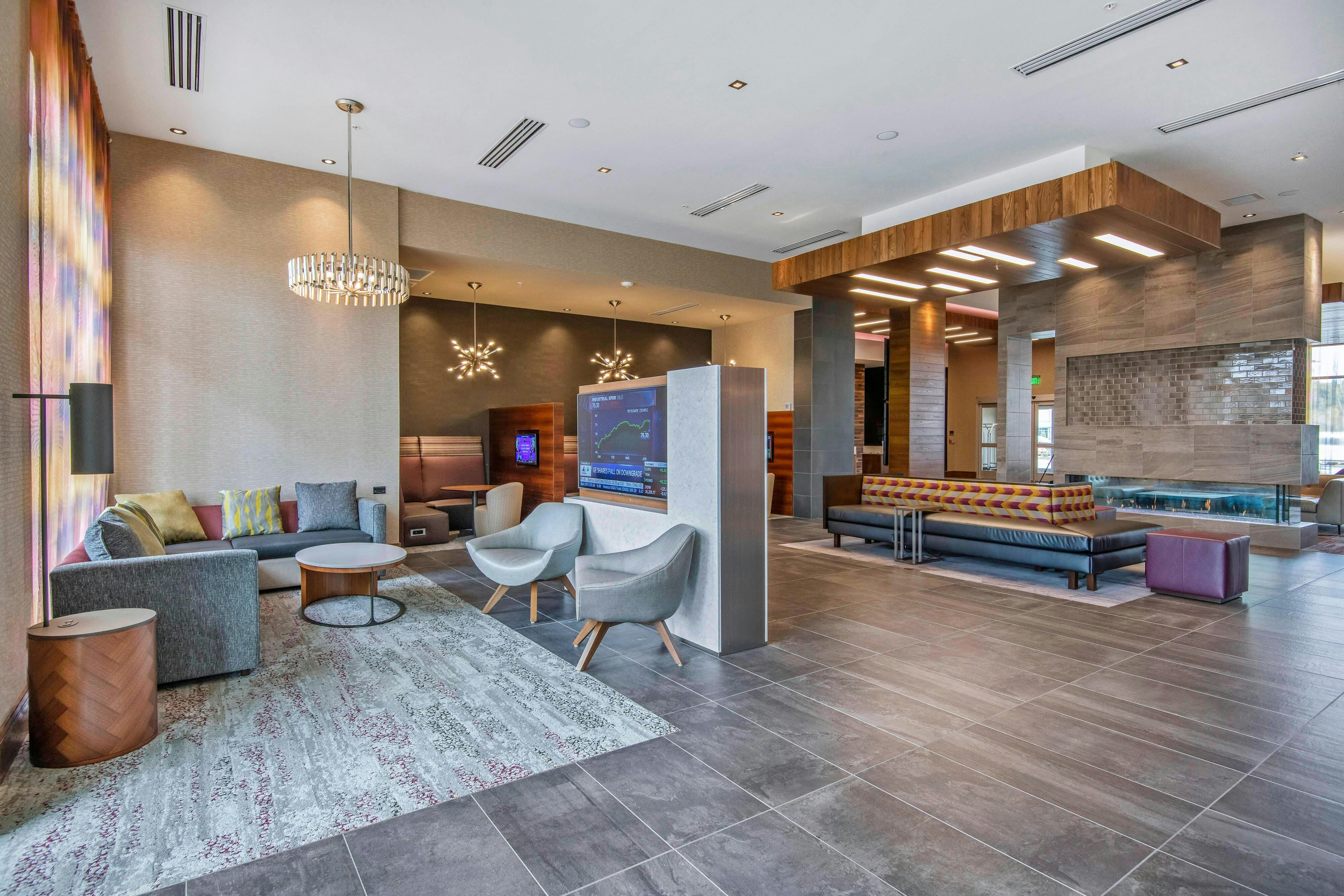 Courtyard By Marriott Raleigh Cary/Parkside Town Commons 7/52