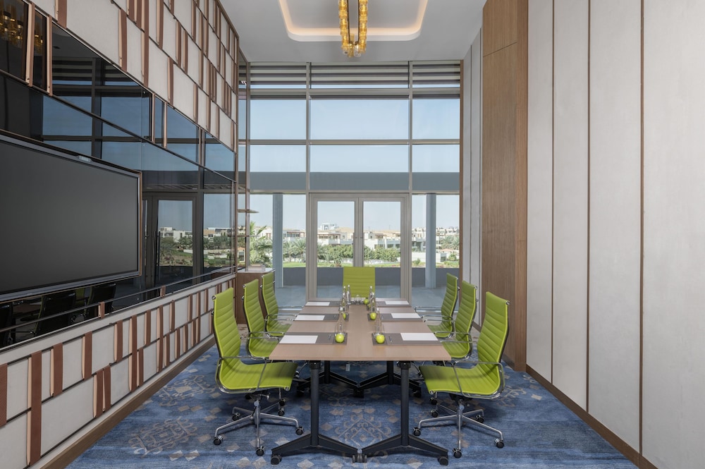 Tivoli La Vie Muscat Hotel & Residences 53/61