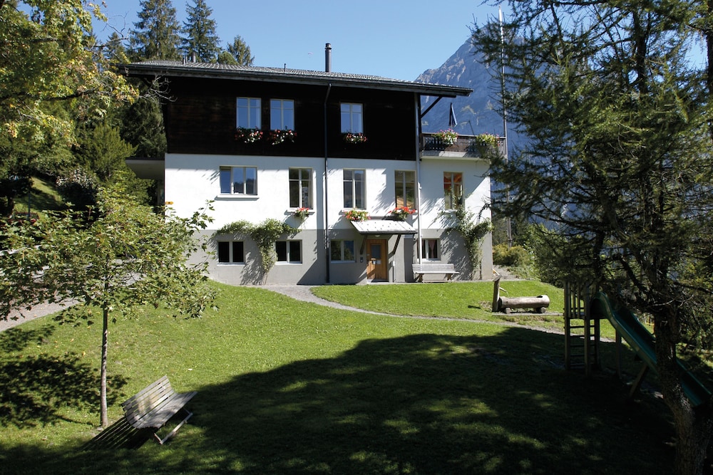 Grindelwald Youth Hostel 59/65