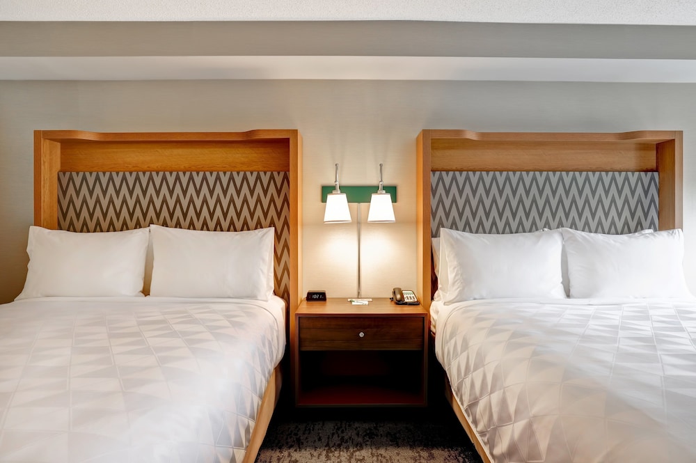Holiday Inn Ottawa Dwtn Parliament Hill 19/80
