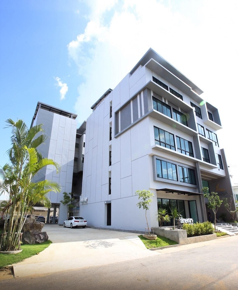 Luxsna Residence 7/63