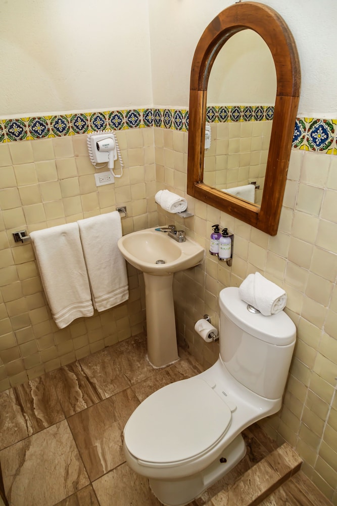 Hotel Senorial 55/56