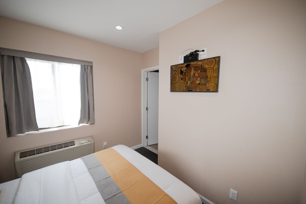 Flushing Garden Hotel 14/25