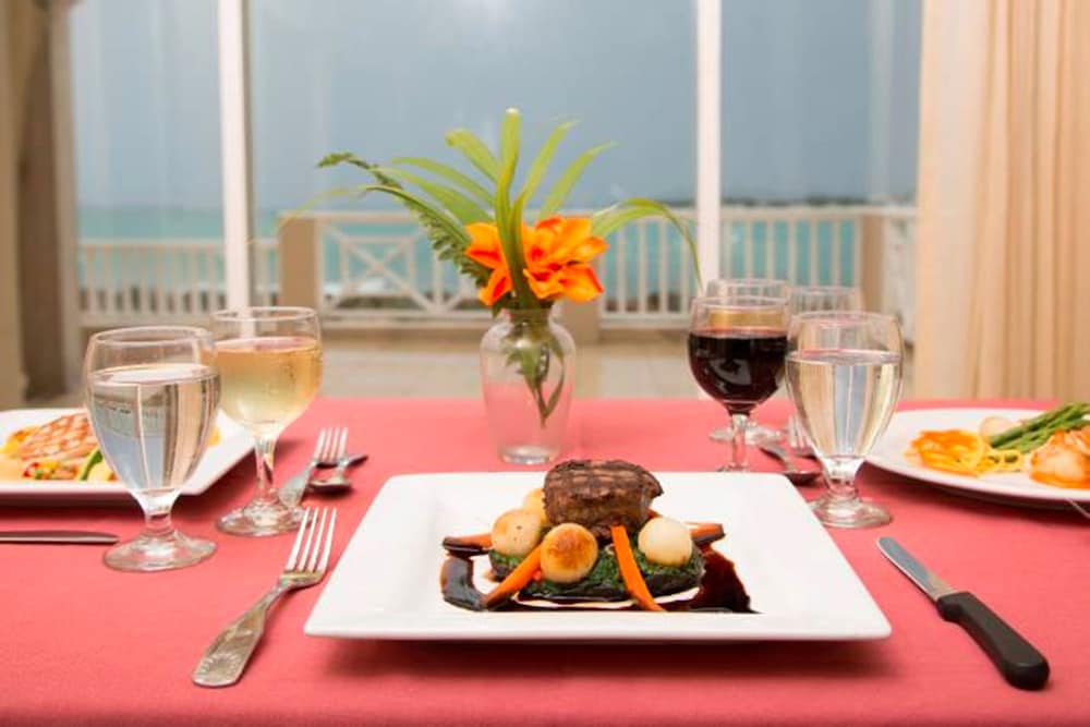 Marias By the Sea Hotel 36/44