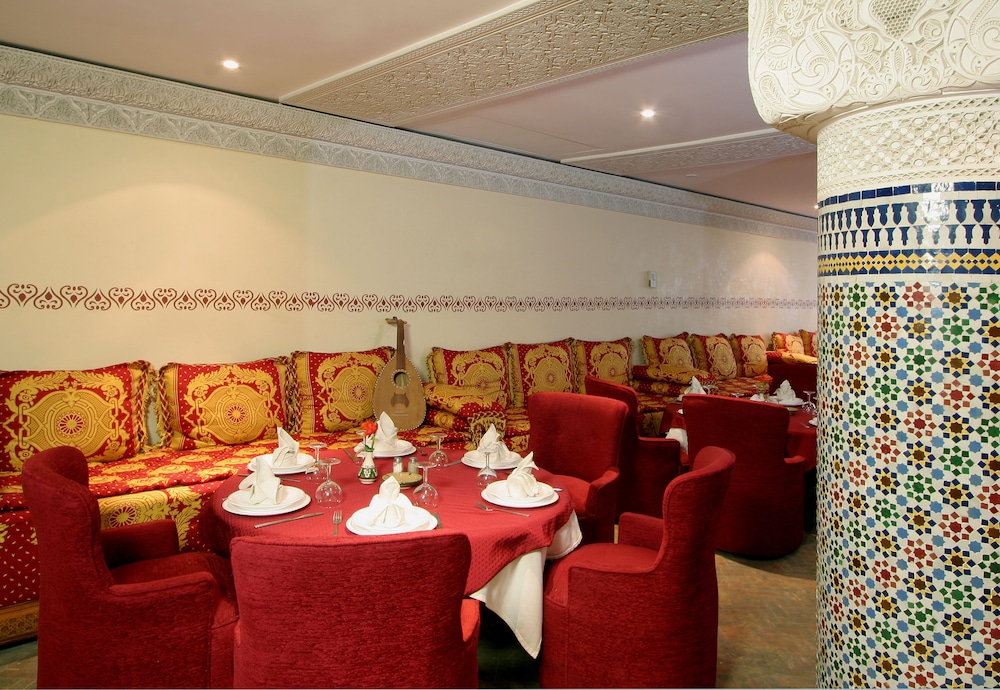 Hotel Tghat Fes 39/42