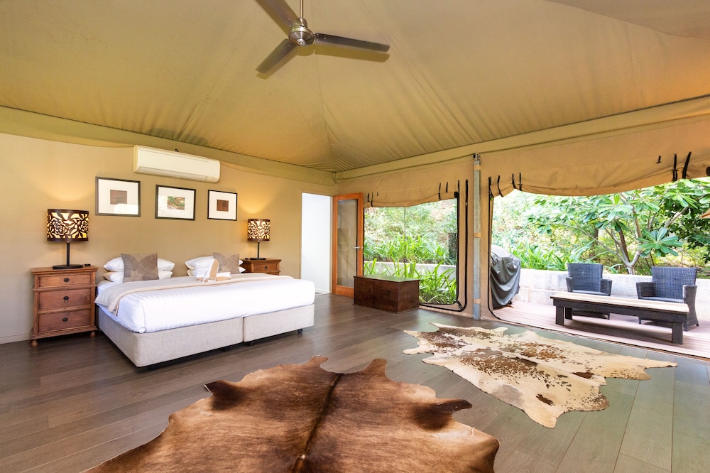 Safari, Tent, King Bed