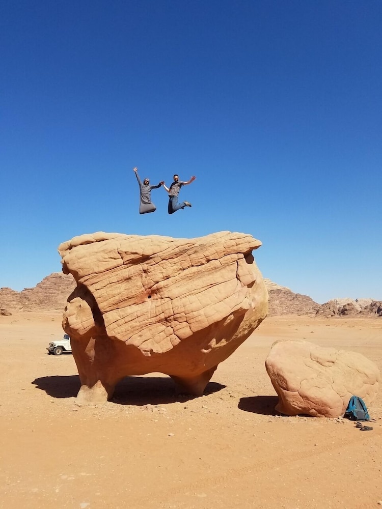 Desert Lovers Camp 39/48