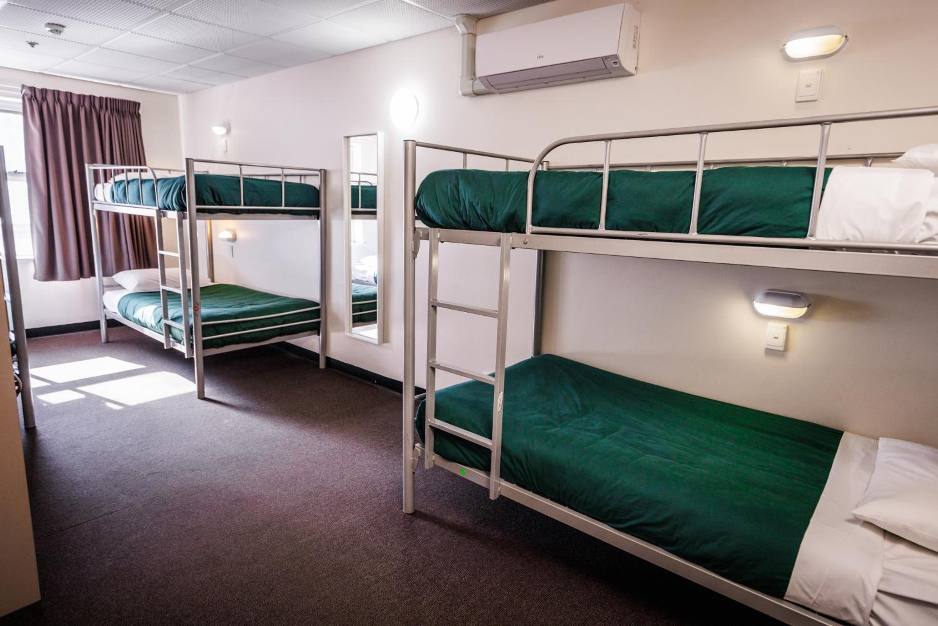 Mixed Dorm, 6 Beds