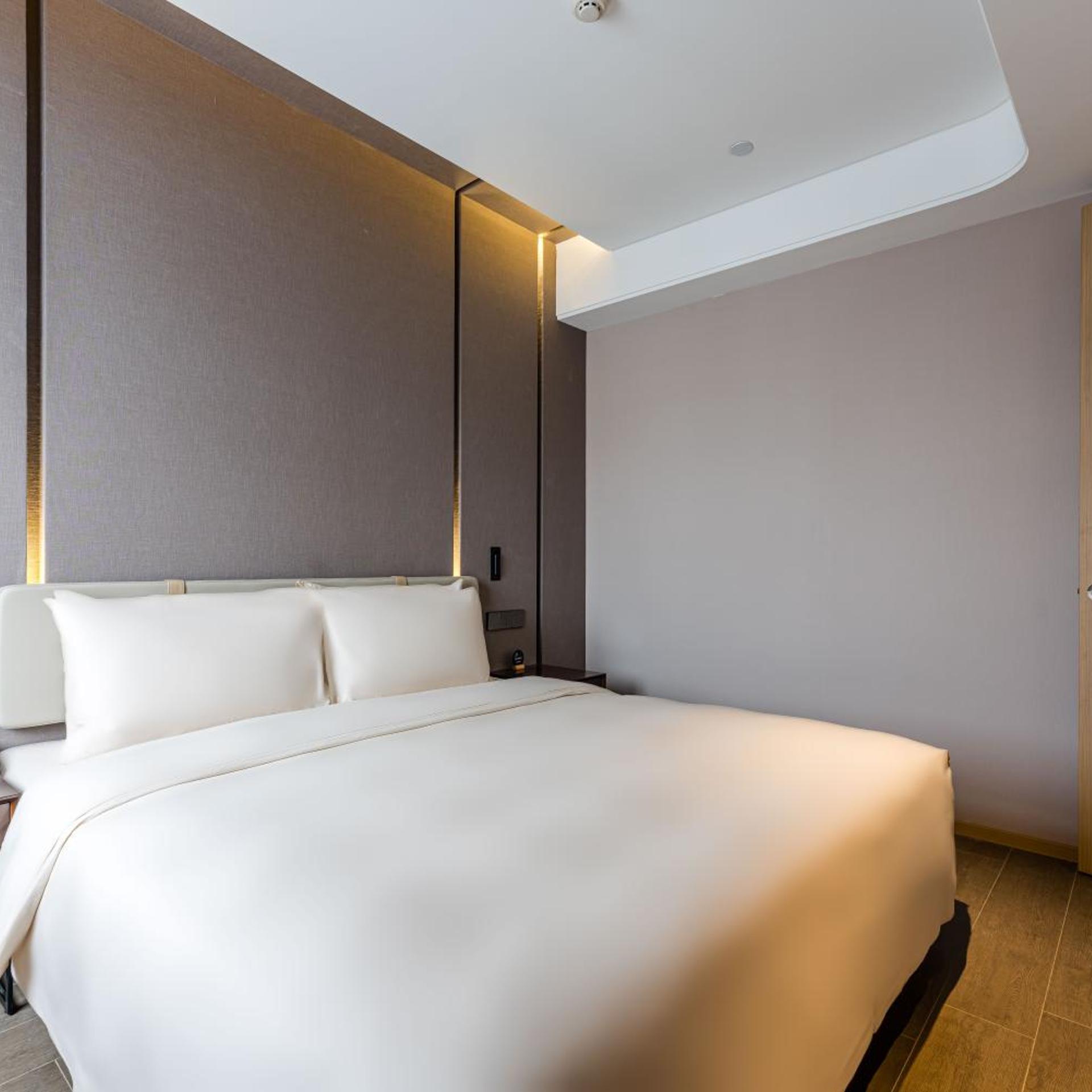 Shengzhou Atour Hotel 6/35