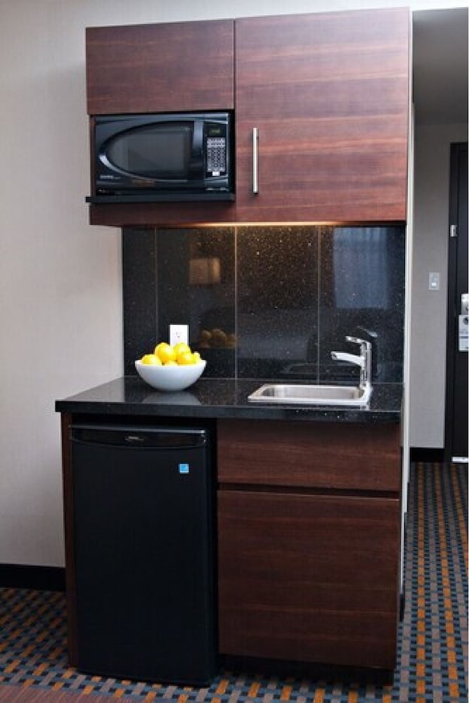 Holiday Inn Express Pembroke 18/51