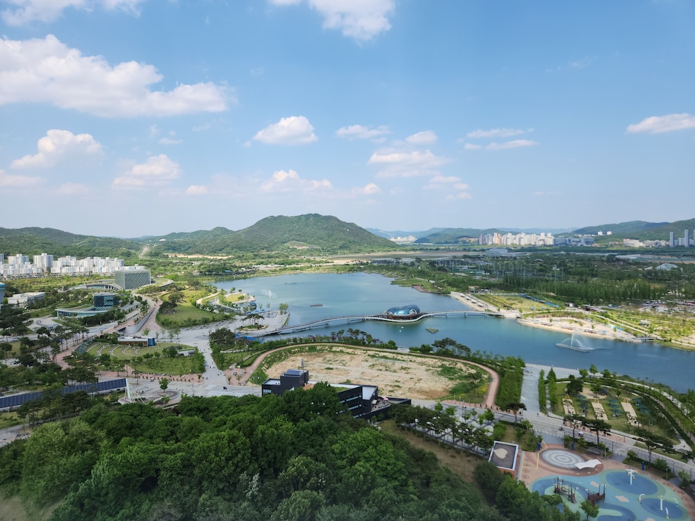 Courtyard Sejong 43/50