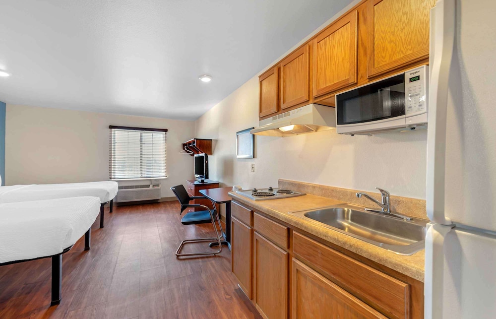 Extended Stay America Select Suites - Colorado Springs - Airport 22/38