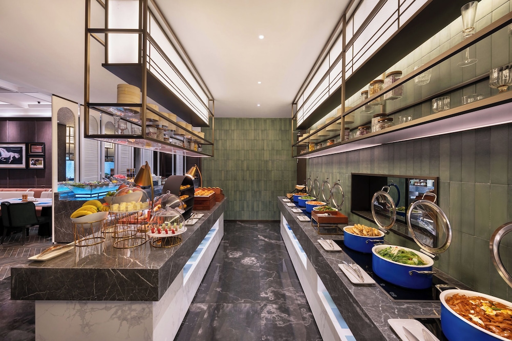 Novotel Shanghai Xuhui Riverside 46/50