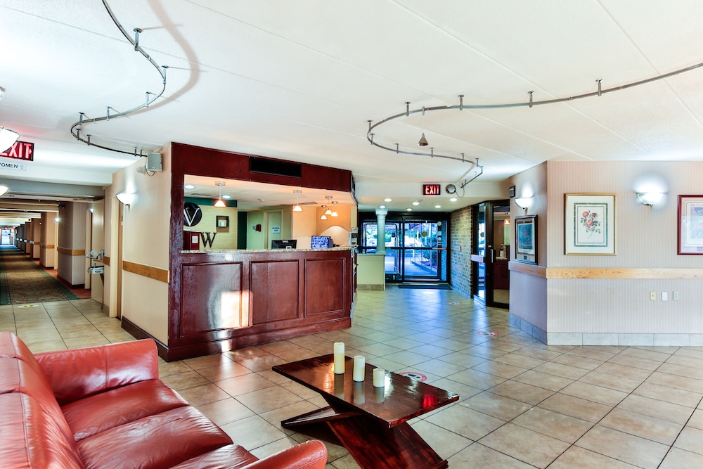 The View Inn Suites Hotel 13/69