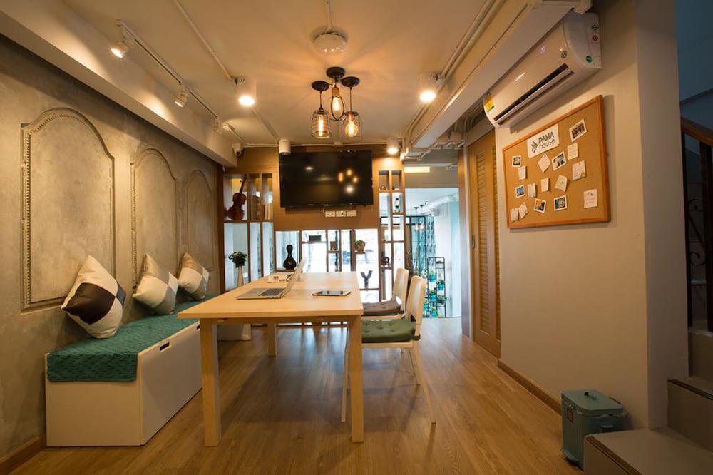 PAMA House Boutique Hostel 52/55