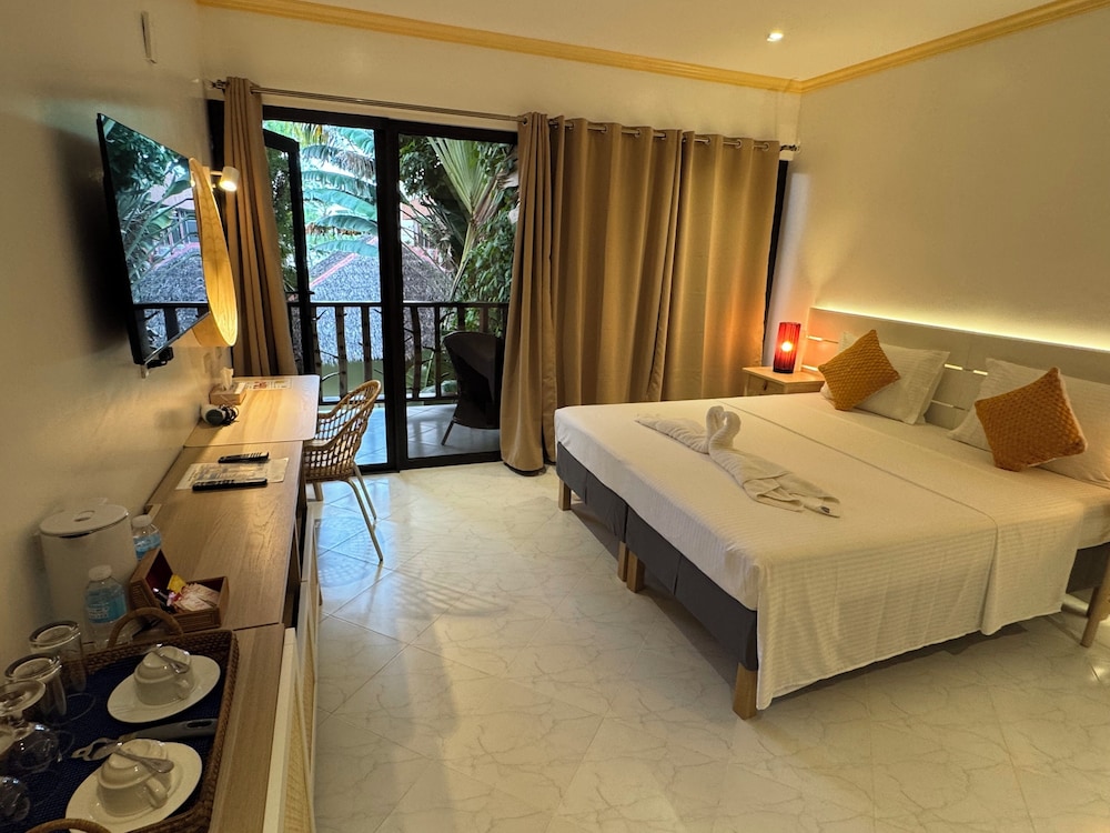 Alona Vida Beach Resort 14/64