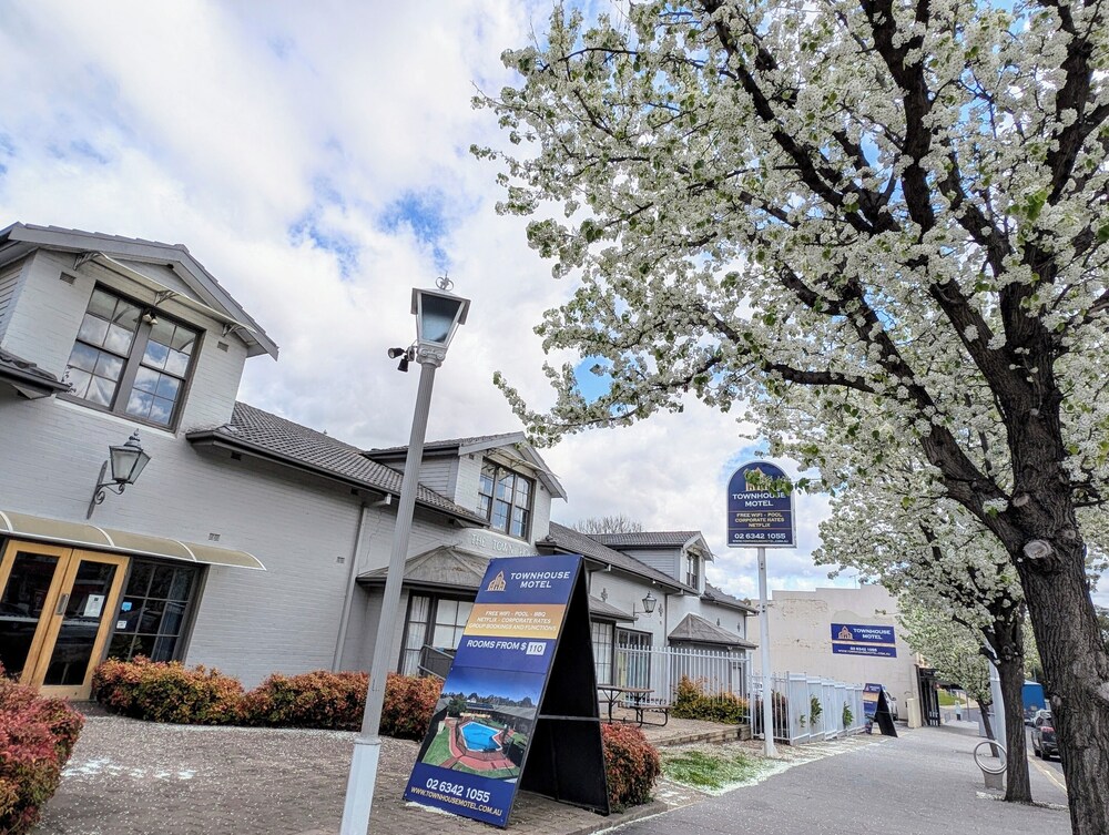 Townhouse Motel Cowra 49/56