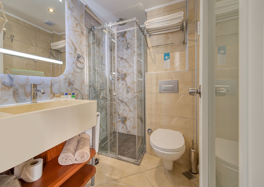 Dogan Hotel 27/72
