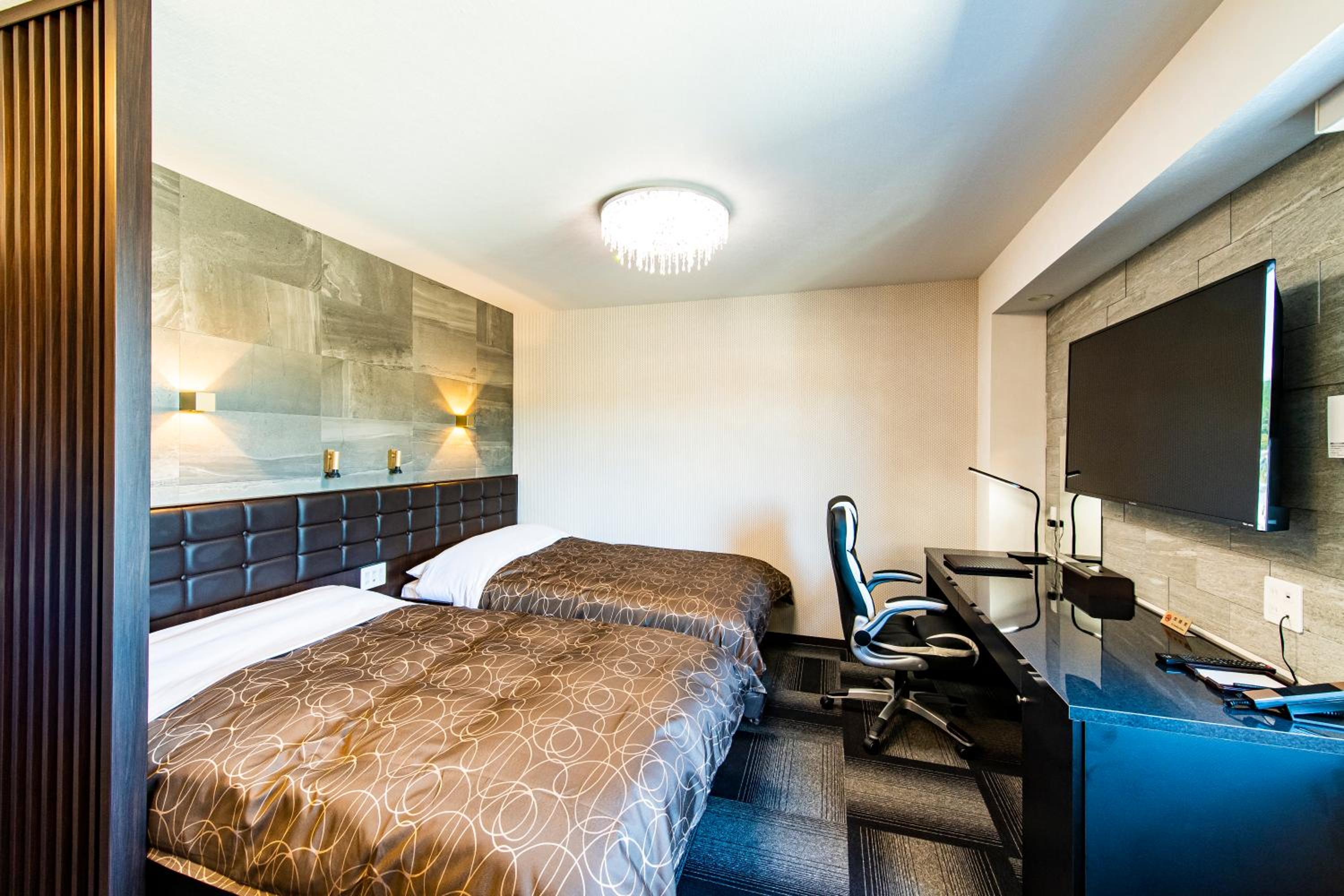 Hotel Win 11/22
