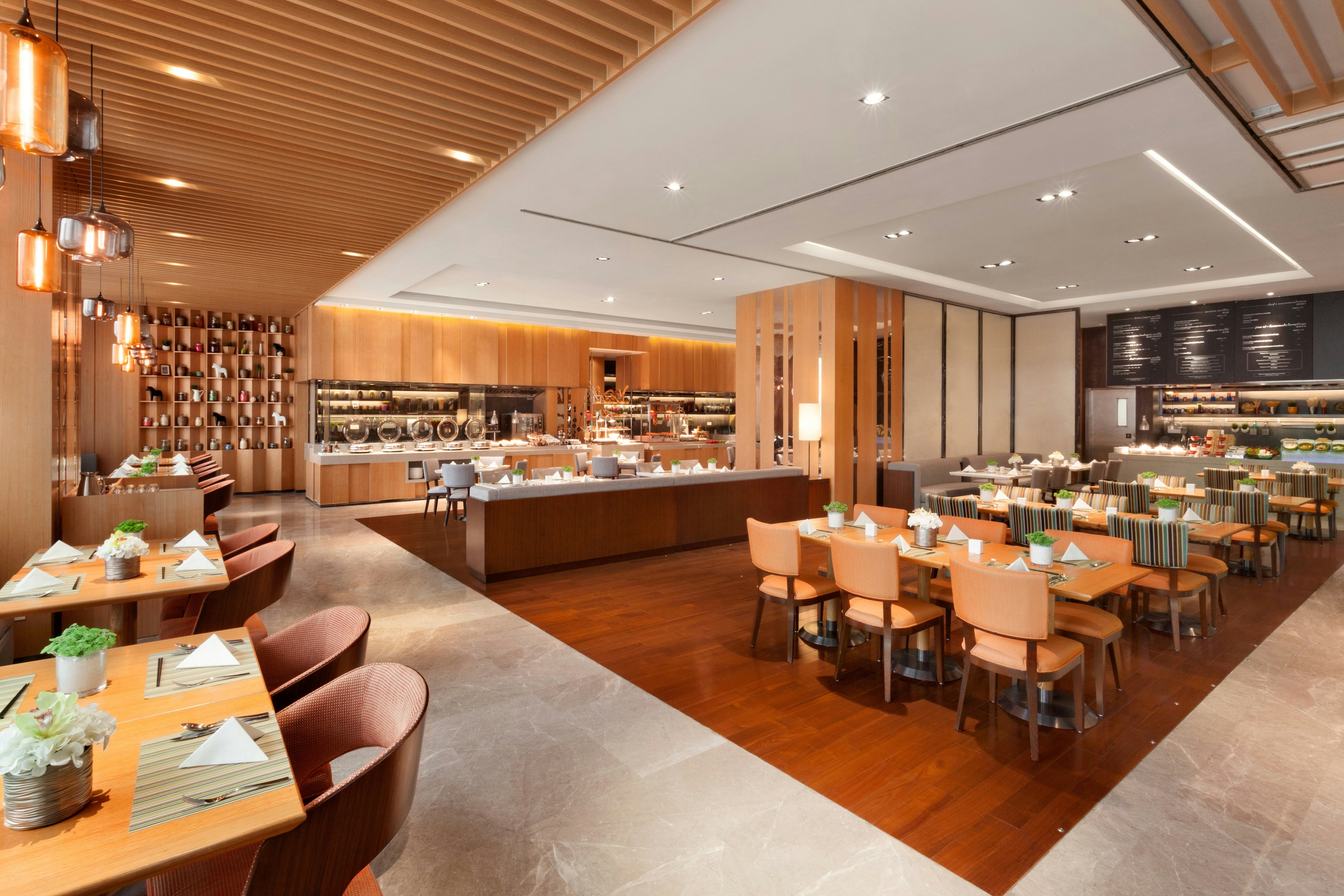 Hilton Garden Inn Shenzhen Bao an 37/49