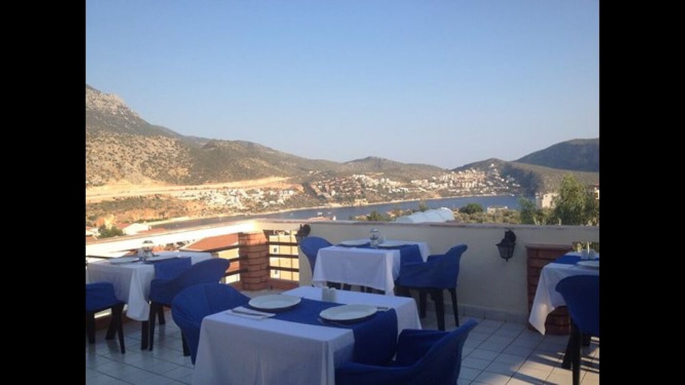 Lizo Hotel 31/38