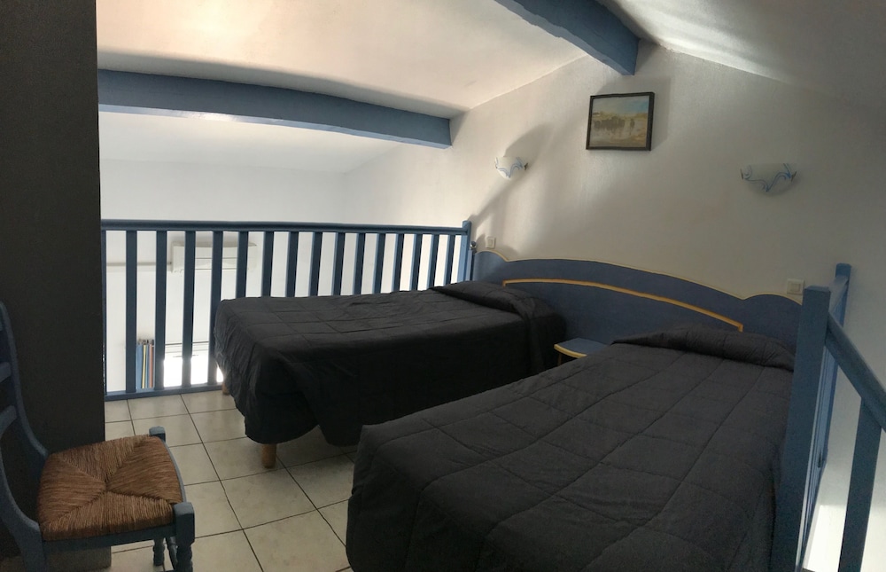 Hotel Les Palmiers En Camargue 23/50