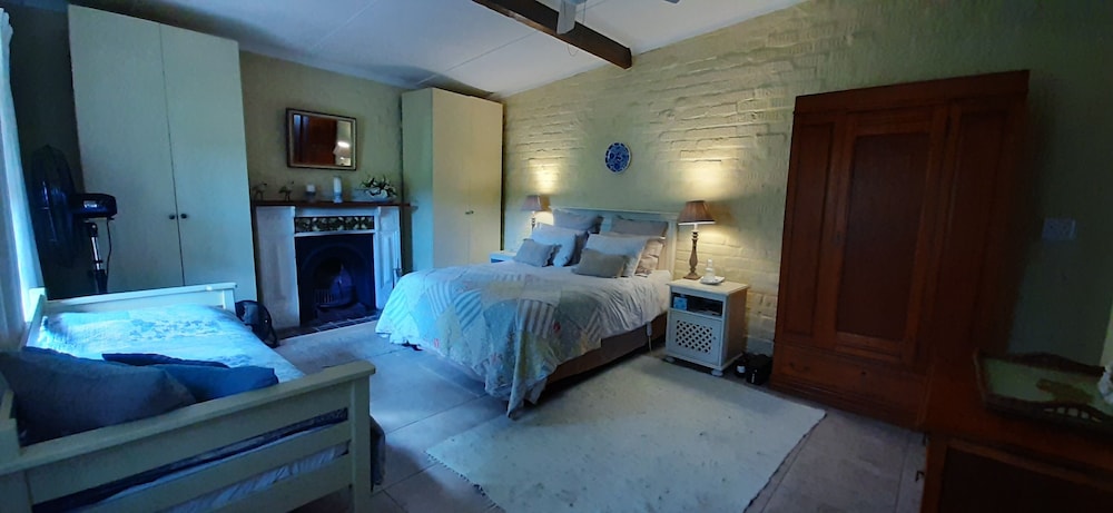 Abigails Garden Cottage [VR] 9/41