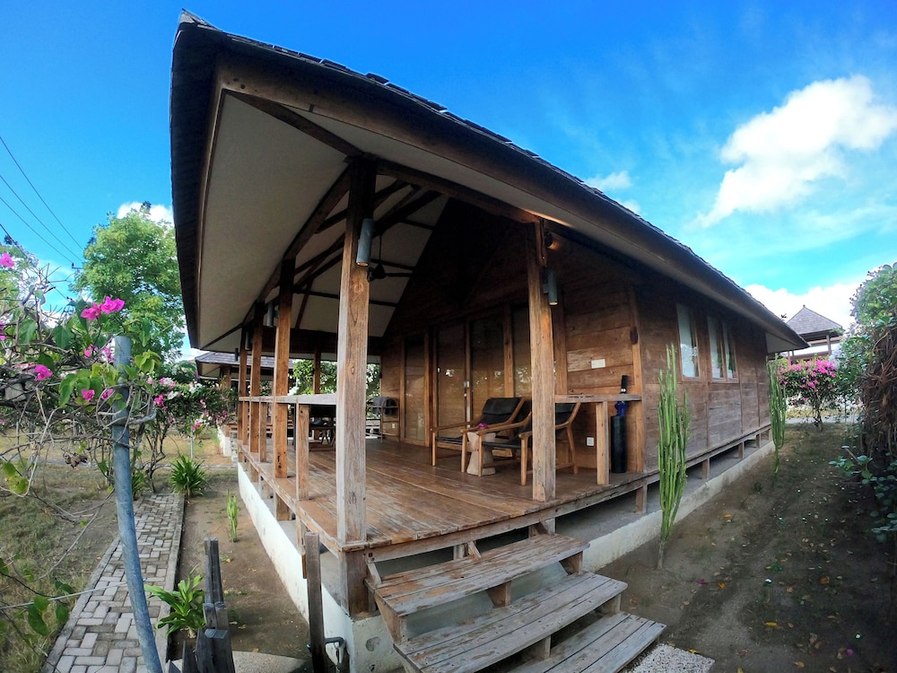 Kokomo Resort Gili Gede 1/50