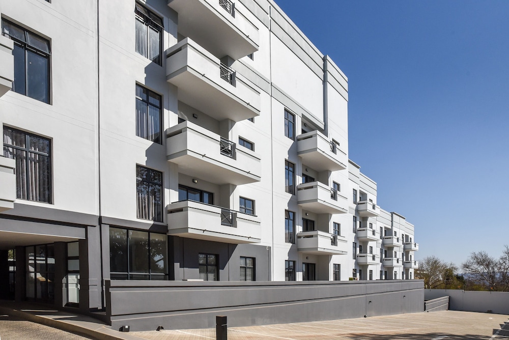 The Residency Jellicoe 56/61