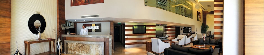 Notte Hotel 7/50