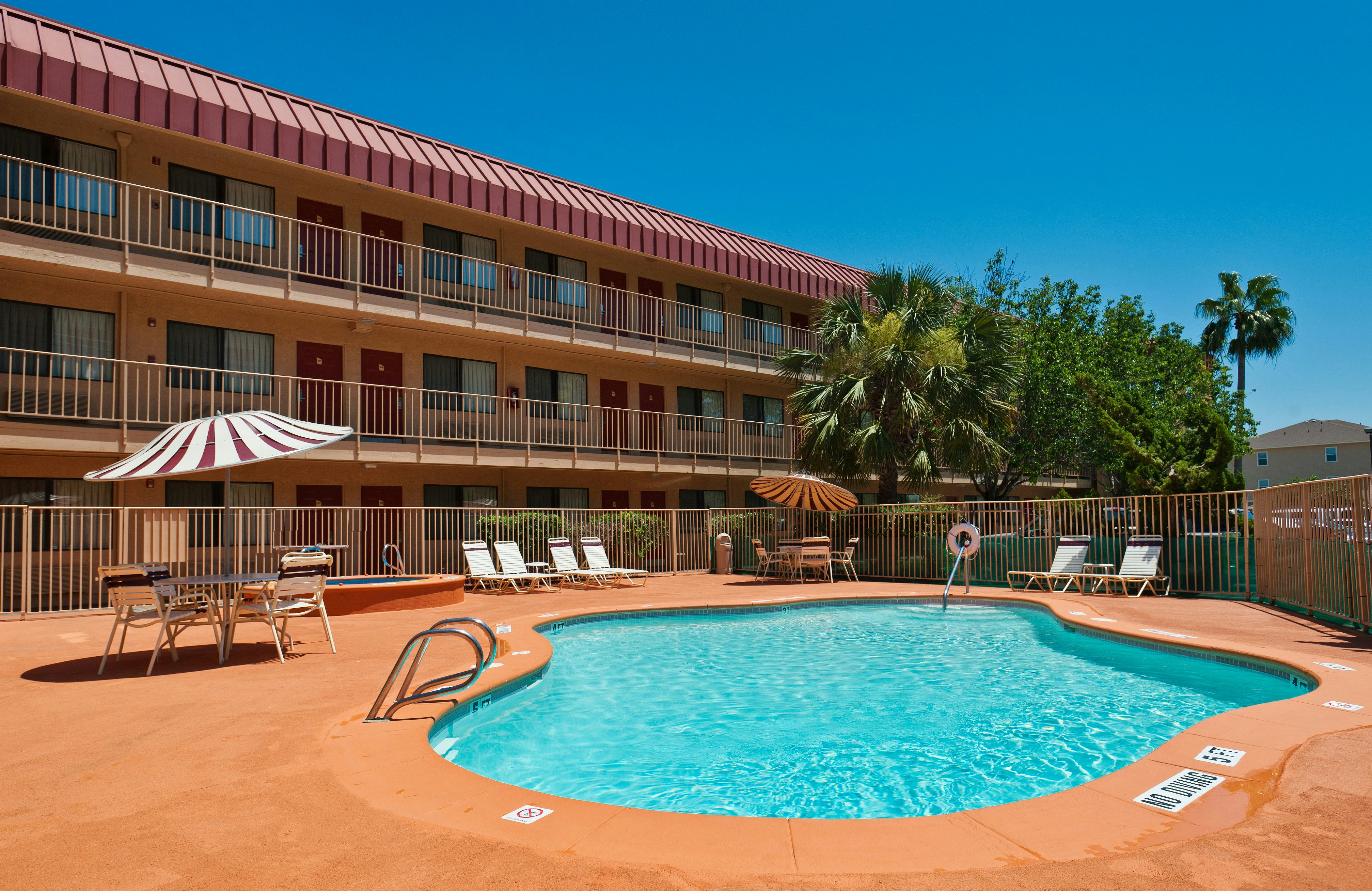 Red Roof Inn Corpus Christi South 3/6