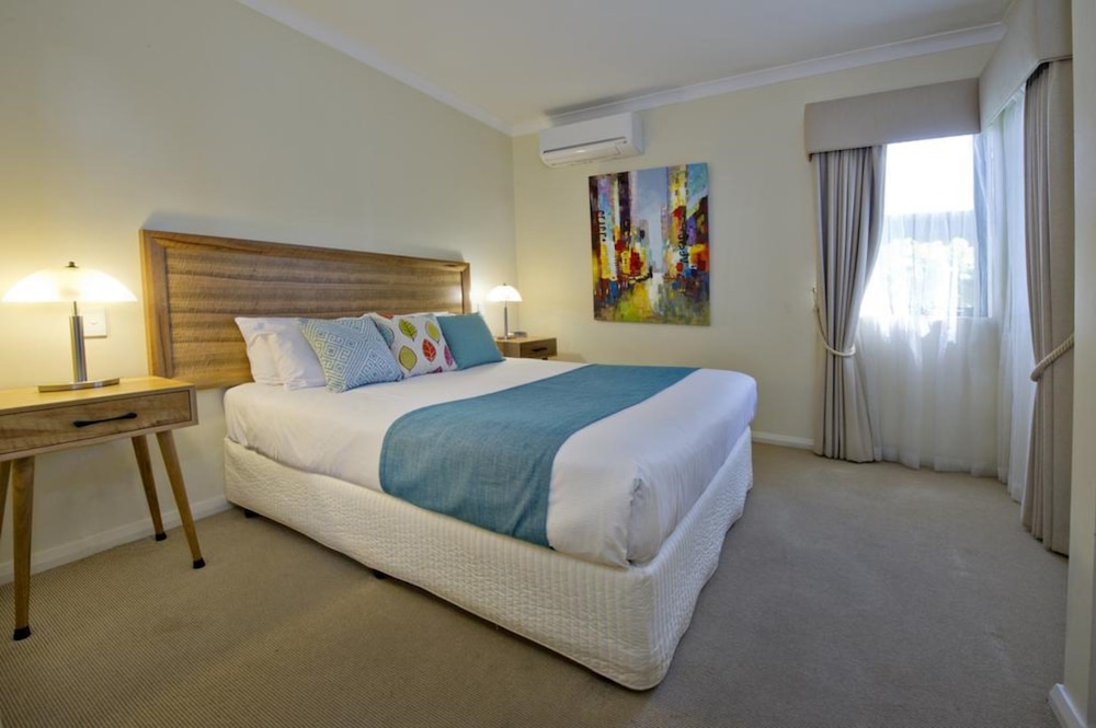Vintages Accommodation 18/66
