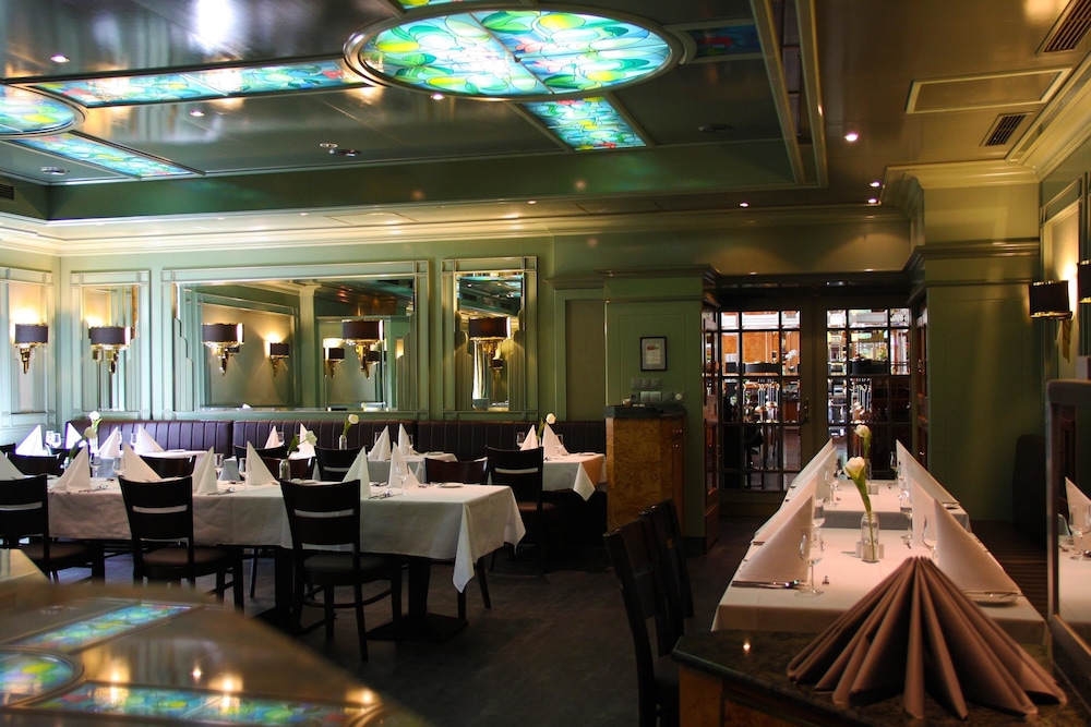 Plaza Hotel Darmstadt 38/46