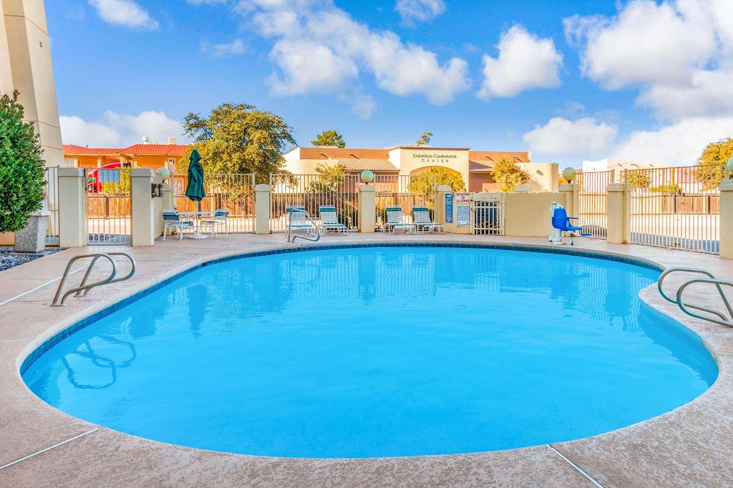 La Quinta Inn & Suites by Wyndham Las Cruces Organ Mountain 8/49