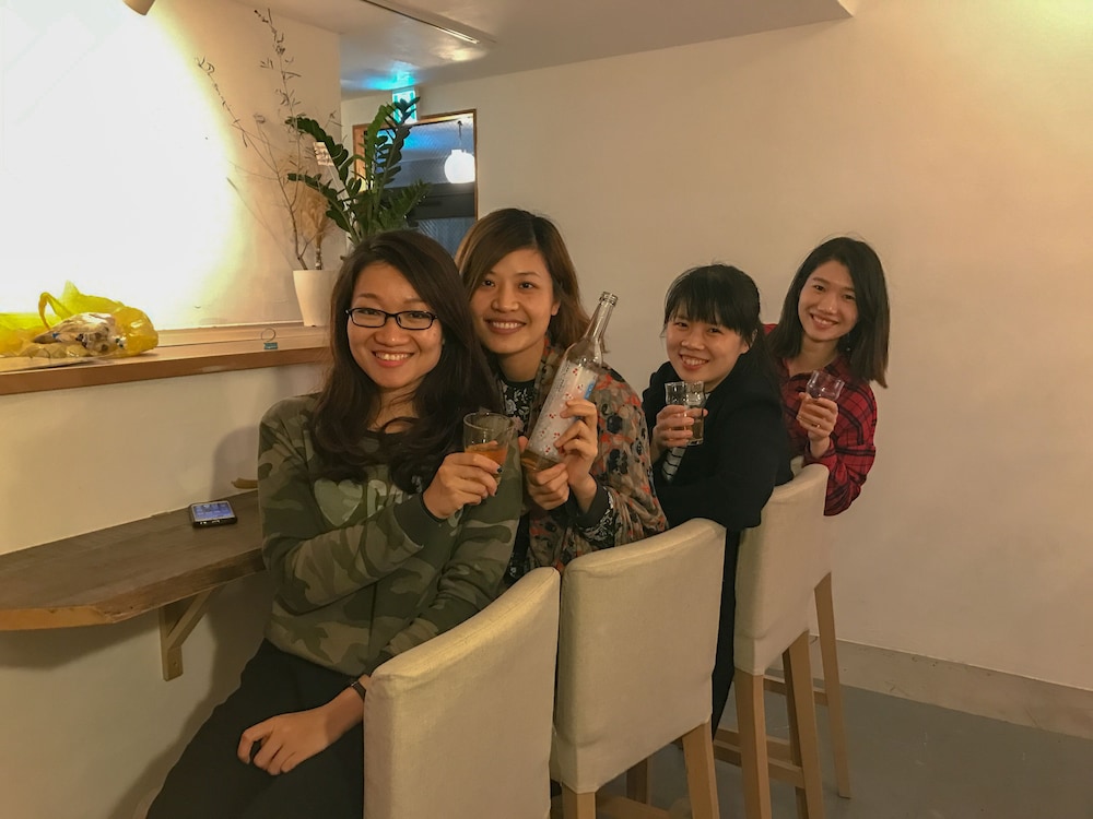 Plum Hostel 2/30