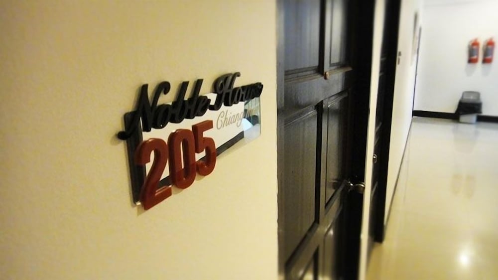 NOBLE HOUSE 33/50