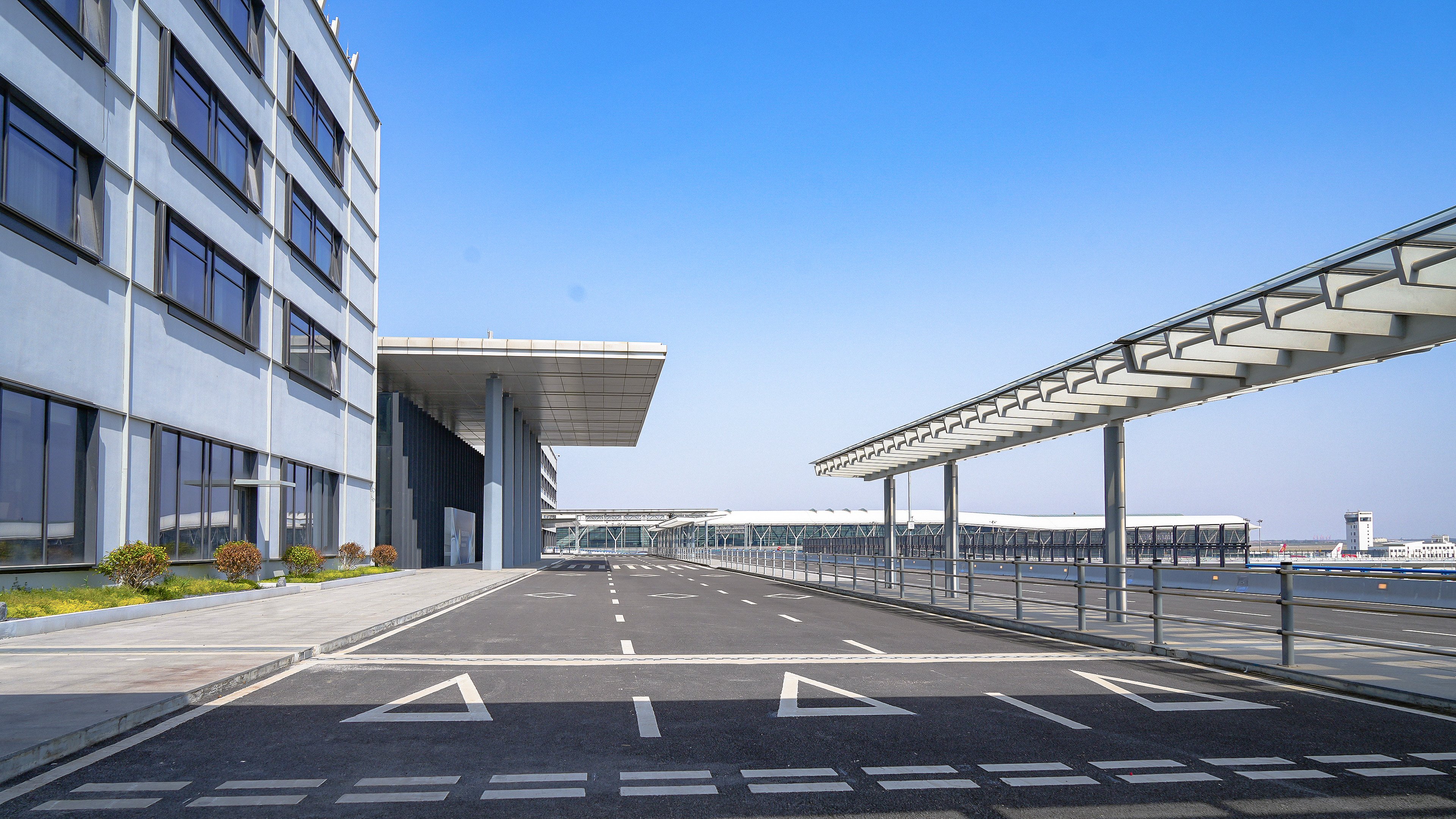 Holiday Inn Shanghai Pudong Airport 42/50