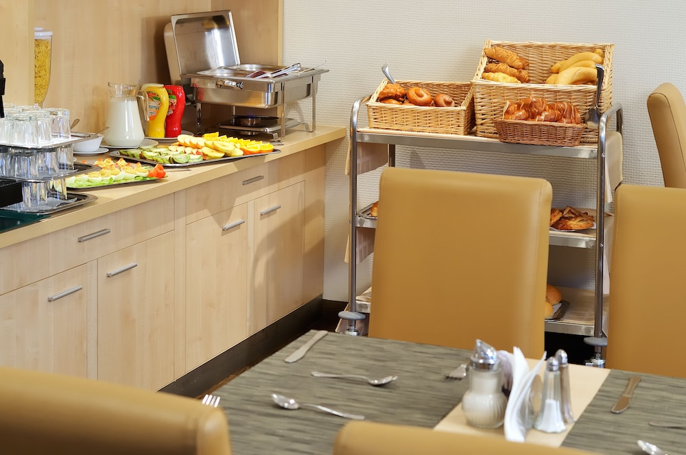 Promenade Hotel by Mellow Mood Hotels 29/31