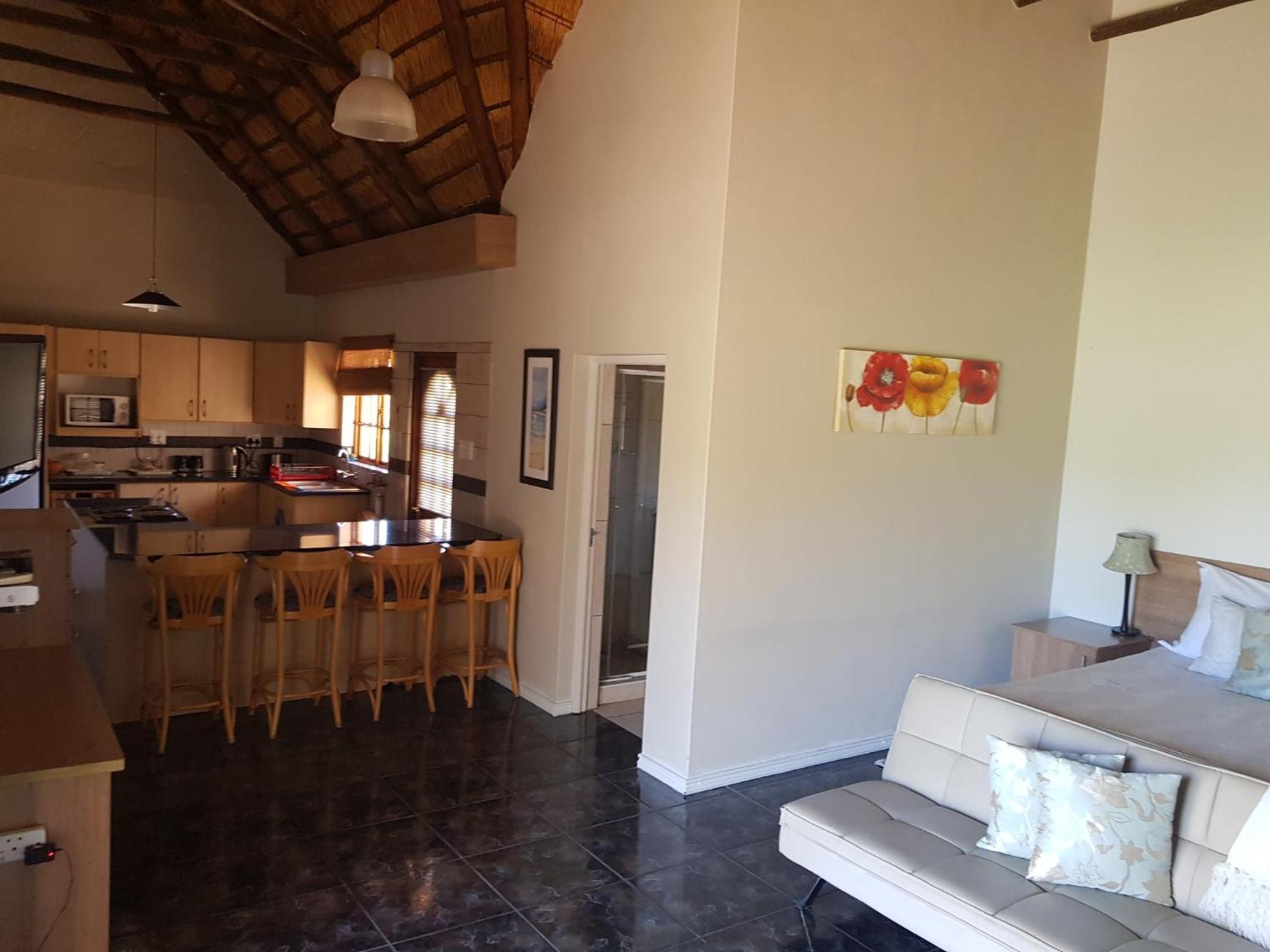12 On Vaal Drive Guest House 3/15