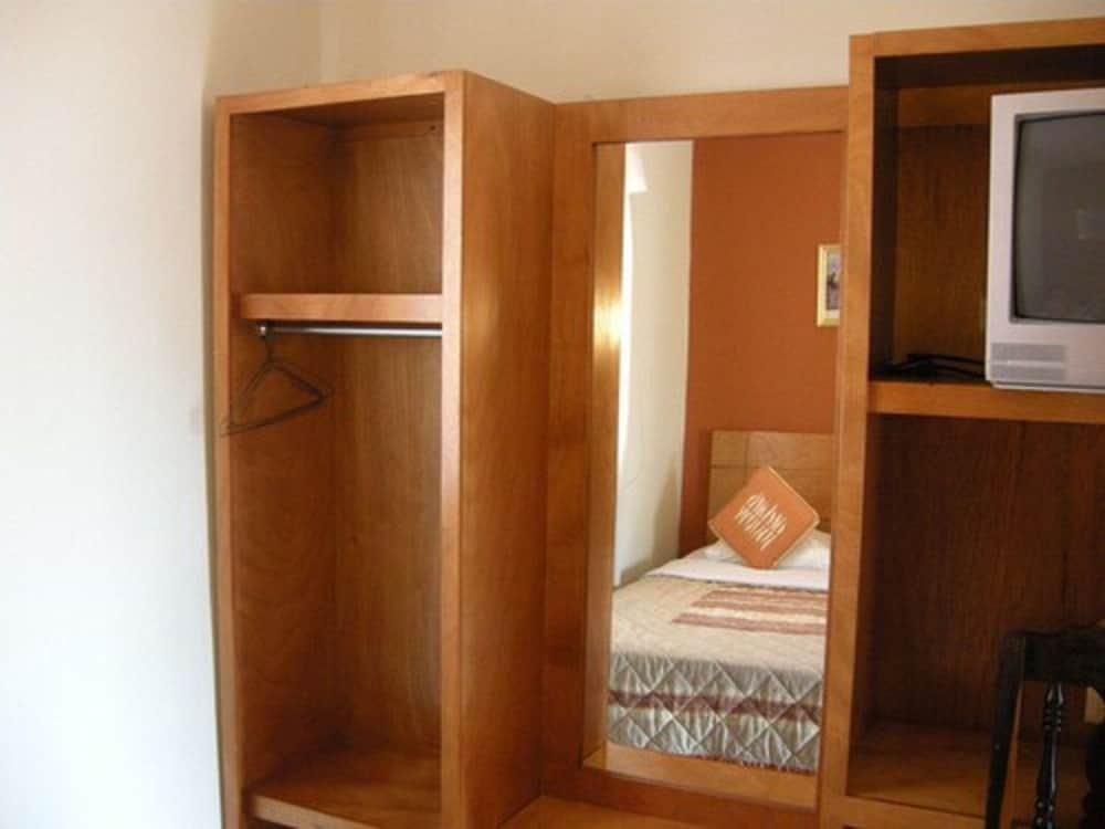 Hotel Posada Real 10/31